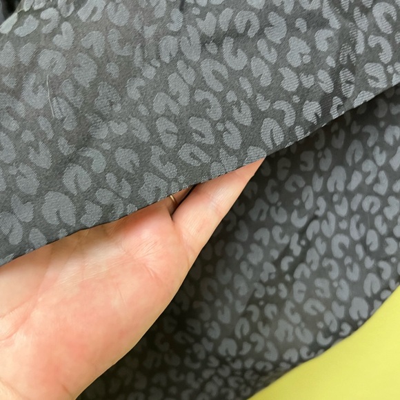 LOGO by Lori Goldstein Gray Sweater - Picture 5 of 14